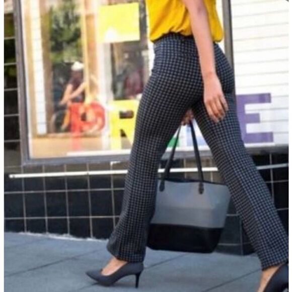 EXCELLENT CONDITION WOMEN’S SIZE LARGE BETABRAND GRAY DRESS YOGA PANTS - Picture 3 of 10